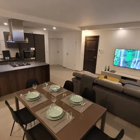Loop Of Colours - Modern Seaview 2 Bedroom 2 Shower En-suite * 세인트폴스베이