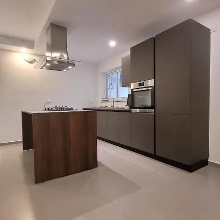 아파트 Loop Of Colours - Modern Seaview 2 Bedroom 2 Shower En-suite *
