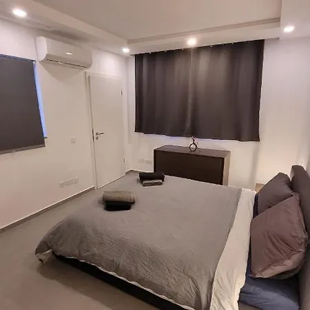 דירה Loop Of Colours - Modern Seaview 2 Bedroom 2 Shower En-suite סיינט פול ביי