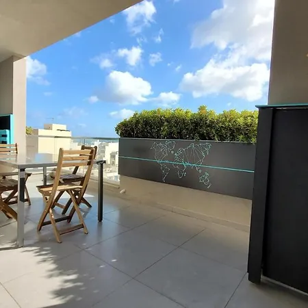 Loop Of Colours - Modern Seaview 2 Bedroom 2 Shower En-suite * סיינט פול ביי