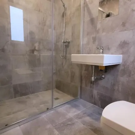 דירה Loop Of Colours - Modern Seaview 2 Bedroom 2 Shower En-suite סיינט פול ביי
